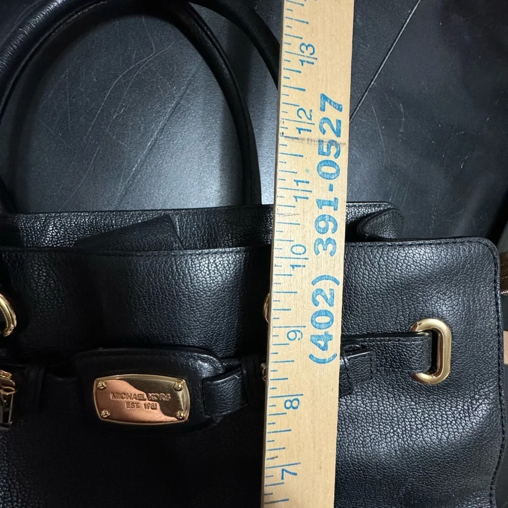 Michael Kors larger black has