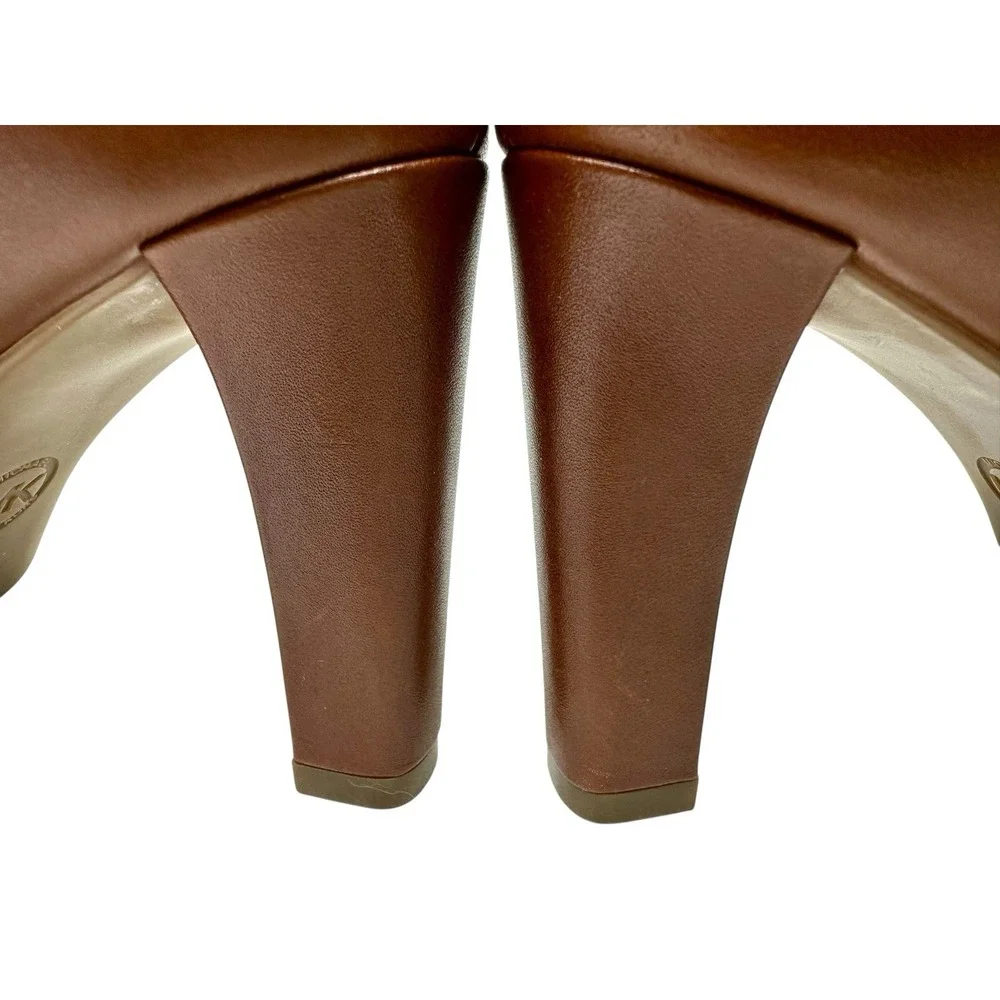 Michael Kors heels euc pointy