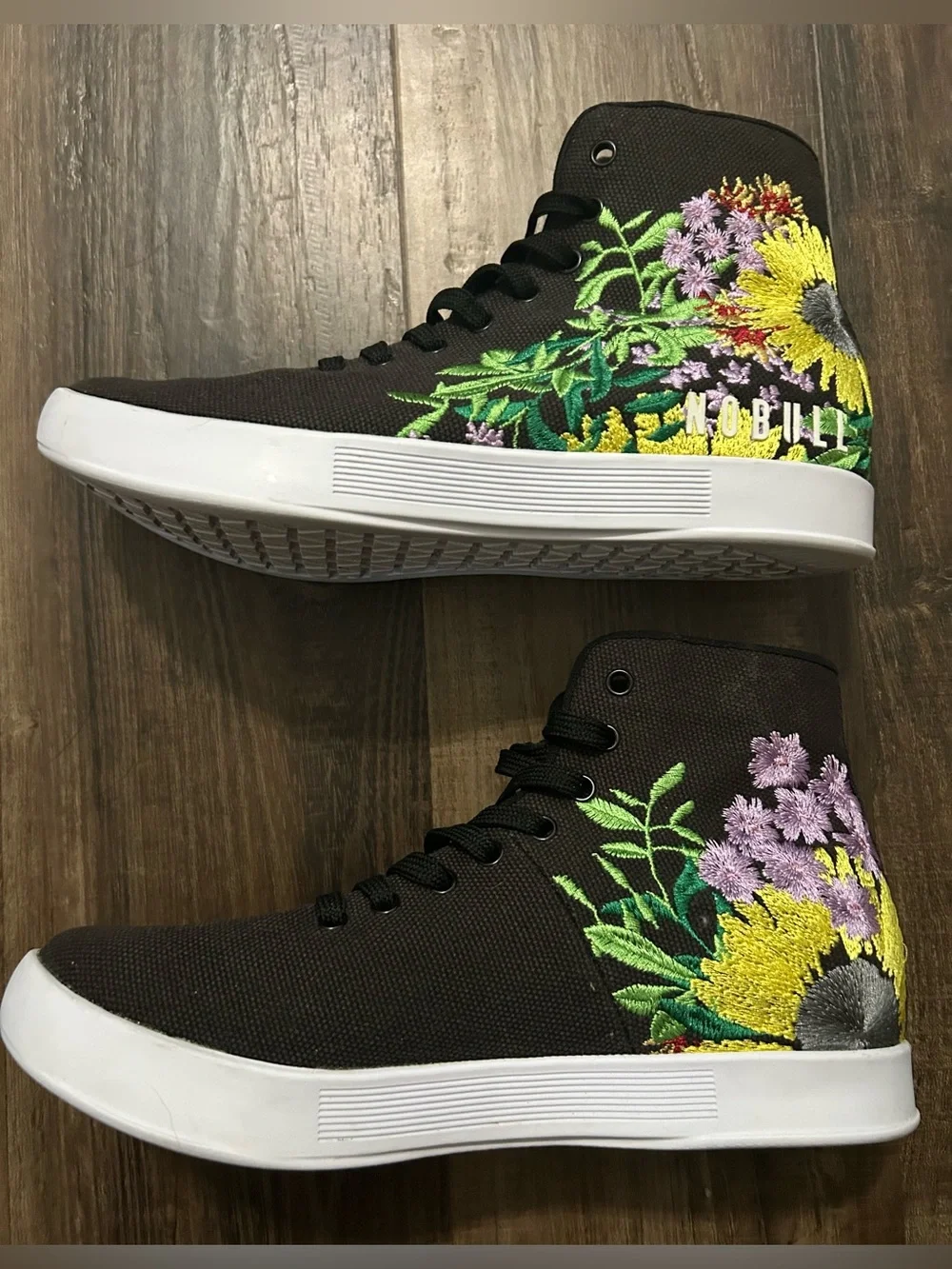 No Bull Black Canvas High-Top Sneakers with Embroidered Floral Design W6.5 / M5