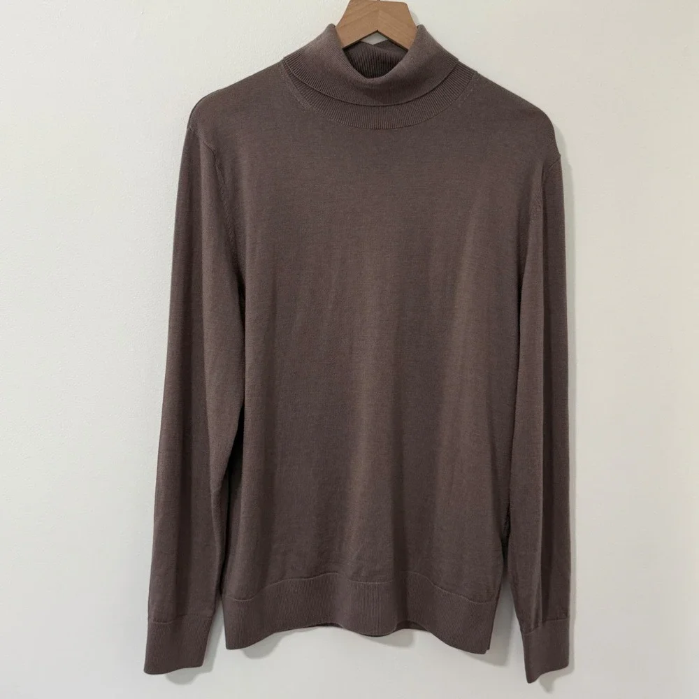 Gap Turtleneck Sweater Mens Medium Brown 100% Merino Wool Lightweight Old Money