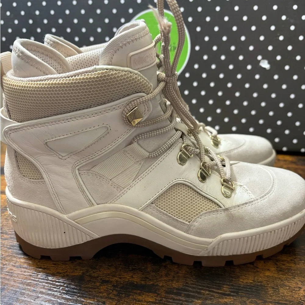Michael Kors stylish cream