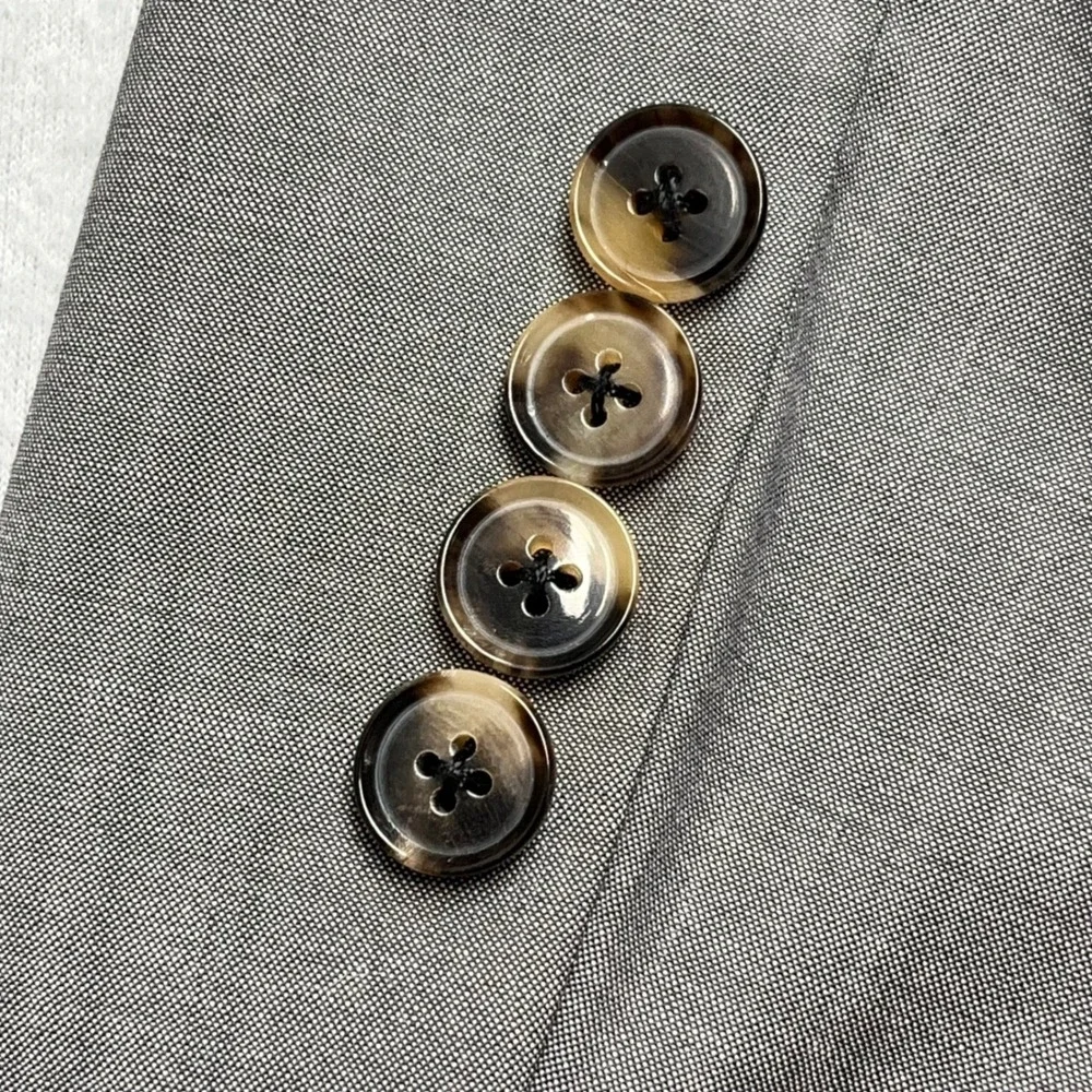 Hugo Boss color italian thread