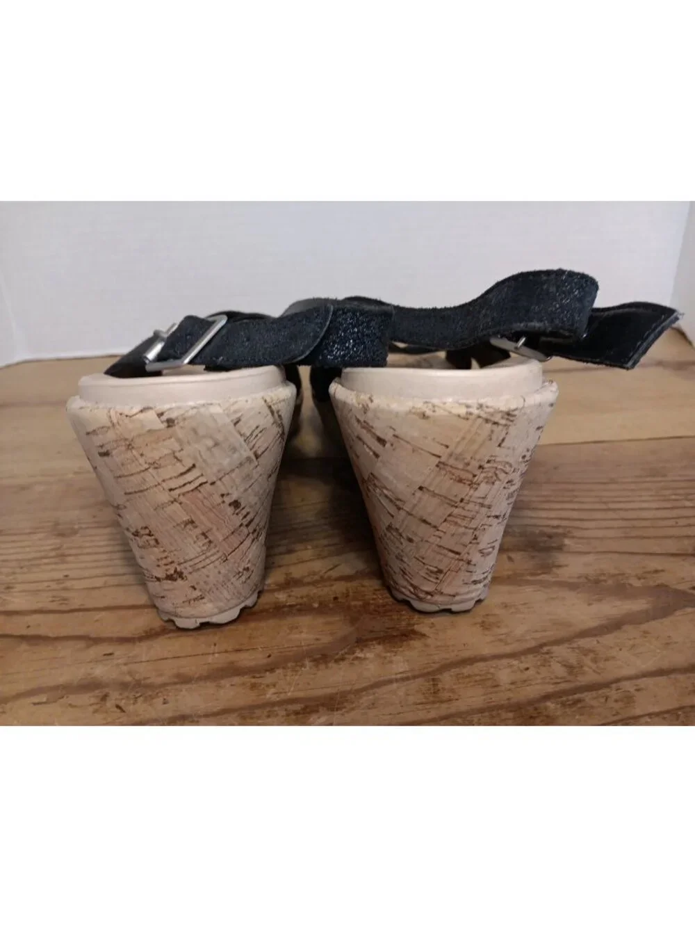 CROCS leigh sandals