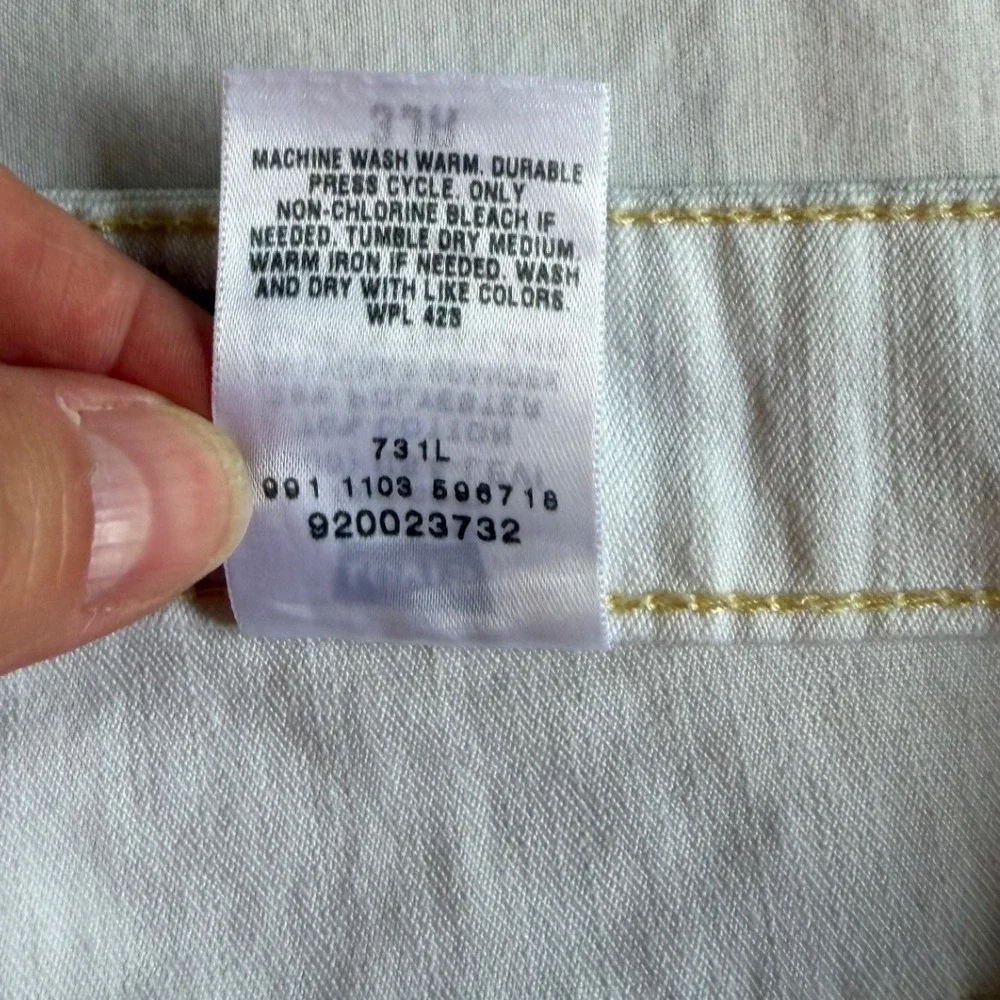 Levis clean preppy 2%