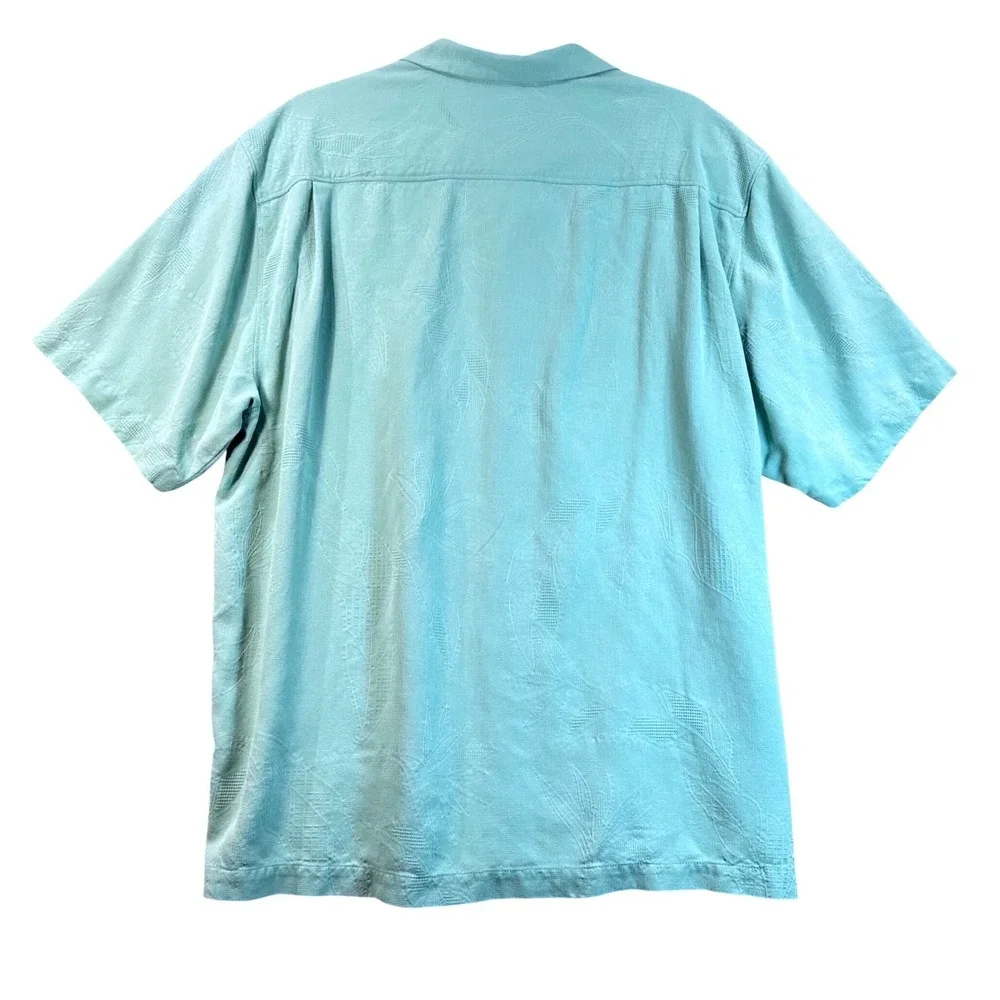 Tommy Bahama excellent measurements