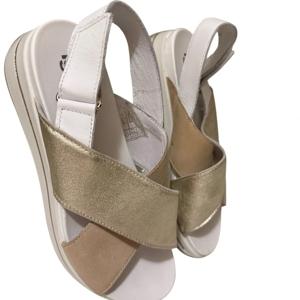 Igi&Co these white