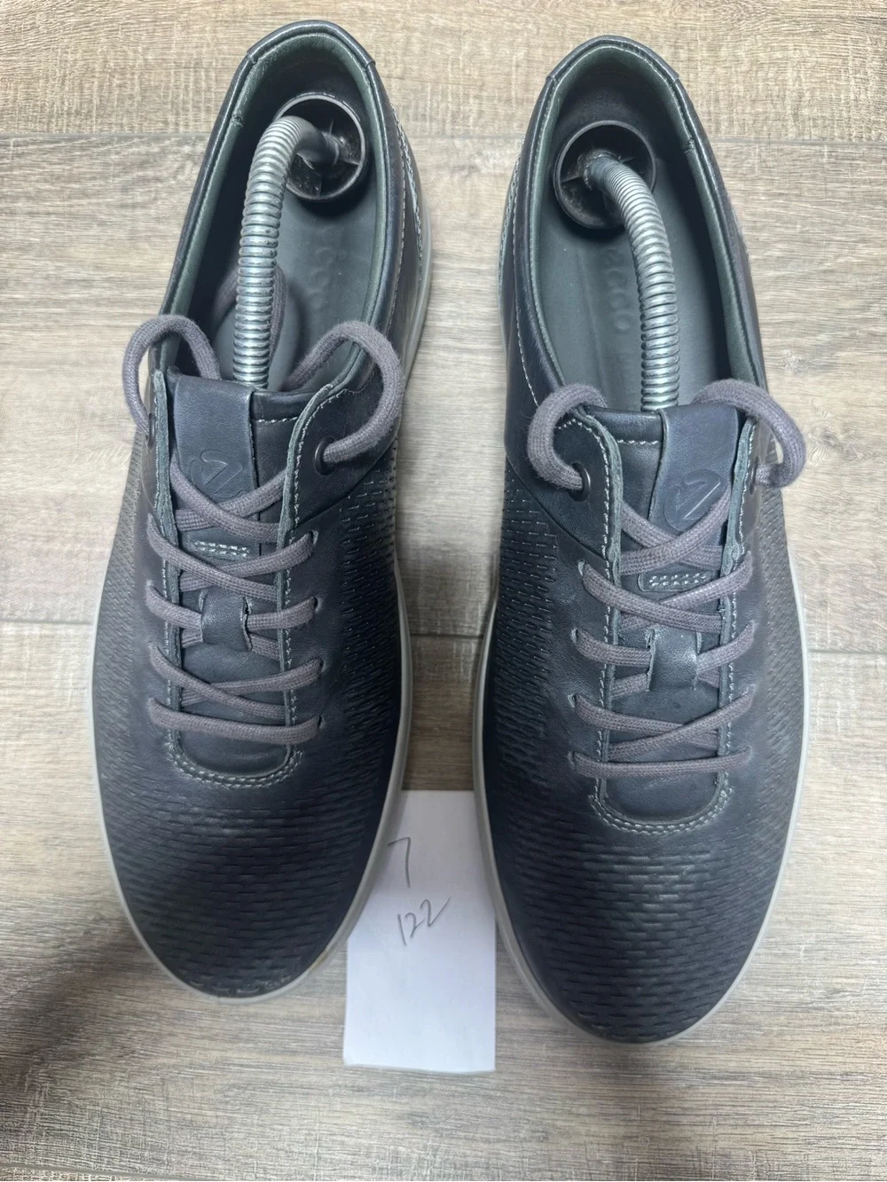 Ecco low profile