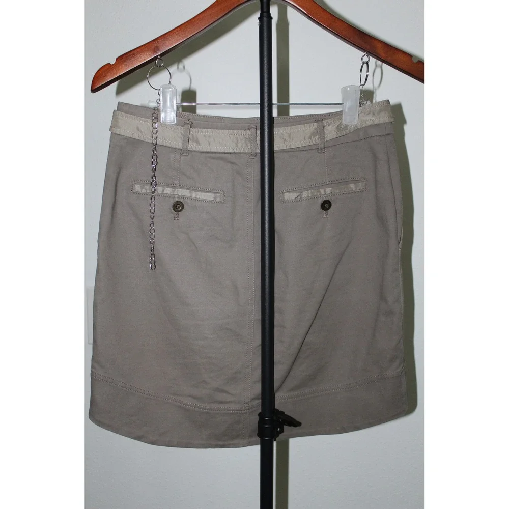 Club Monaco zip rear seams