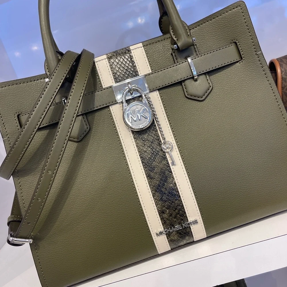 Michael Kors style exterior