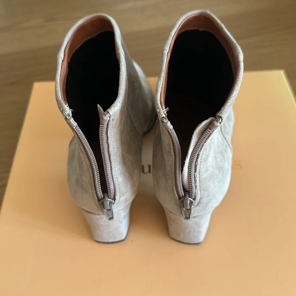 L’Amour Des Pieds nwt box