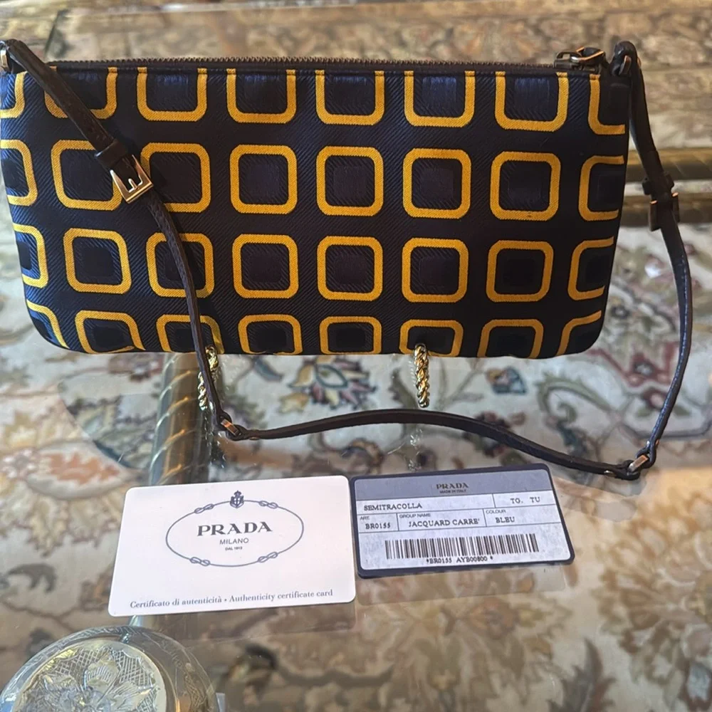 Prada bag holiday