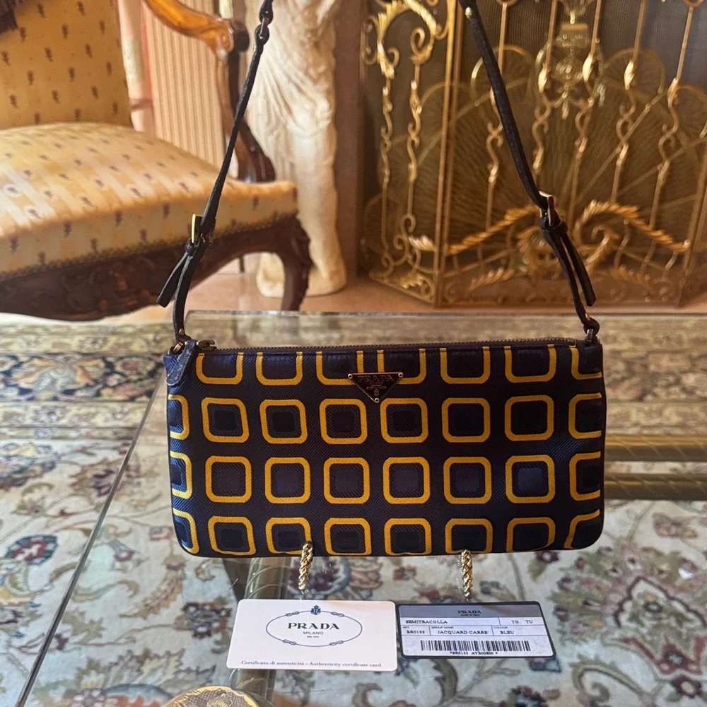 Prada bag holiday