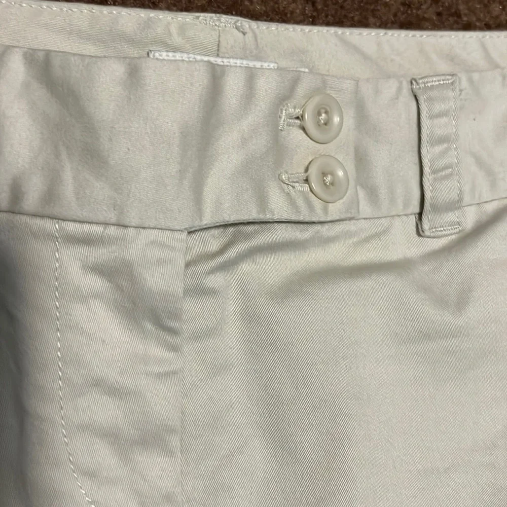 Off White Shorts by Vineyard Vines Size 2 Mid rise Off White Cream Color