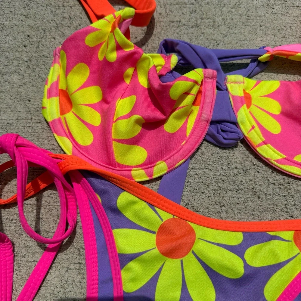 Oneone vibrant two