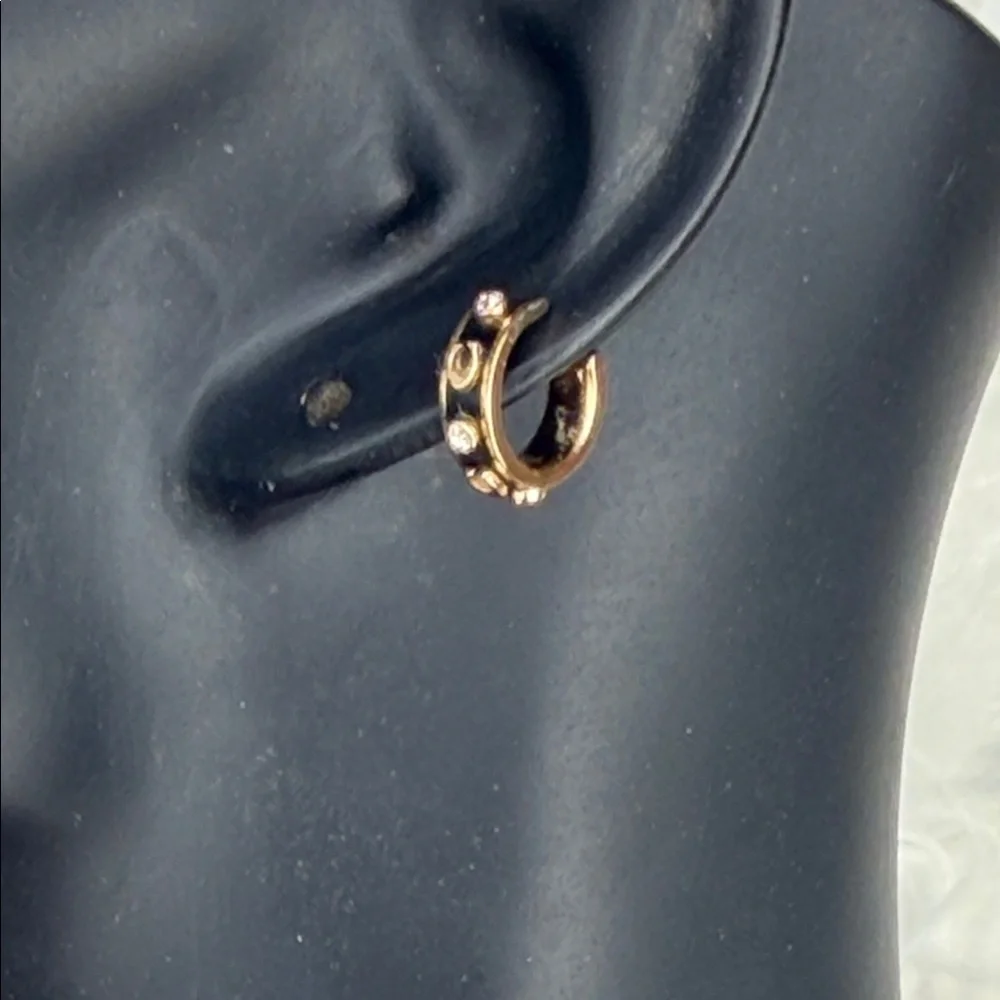 NWT Coach Signature Enamel Stone Ear Cuff Black/Gold