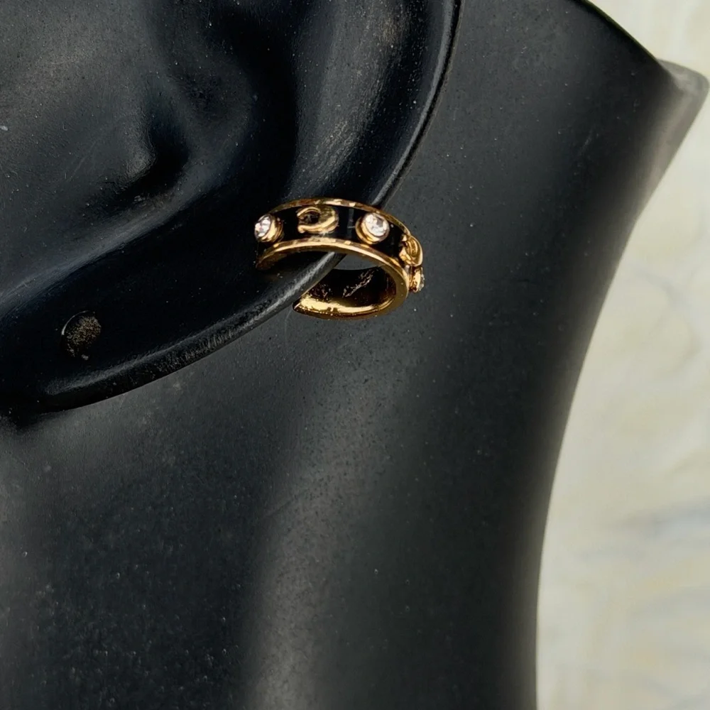 NWT Coach Signature Enamel Stone Ear Cuff Black/Gold