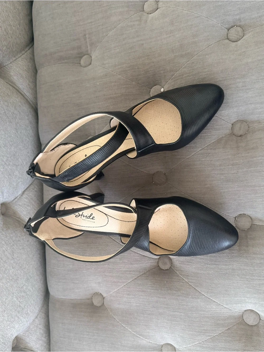 Life Stride Women's Black Pointed Toe Slingback Heels