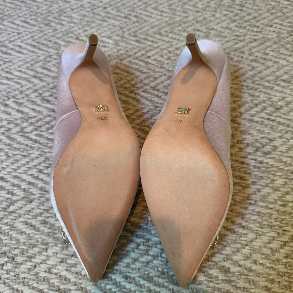 BADGLEY MISCHKA Cher Crystal Embellished Satin Aurora Pink Pumps | Size 8.5