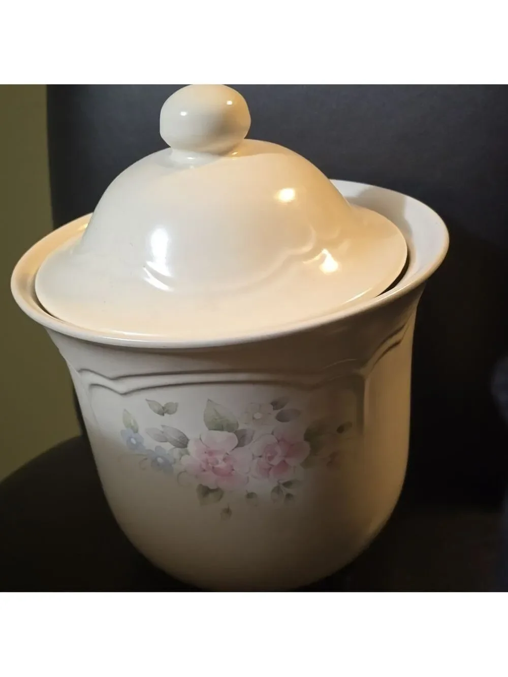 Pfaltzgraff Cream Ceramic Canister Vintage 3 Quart