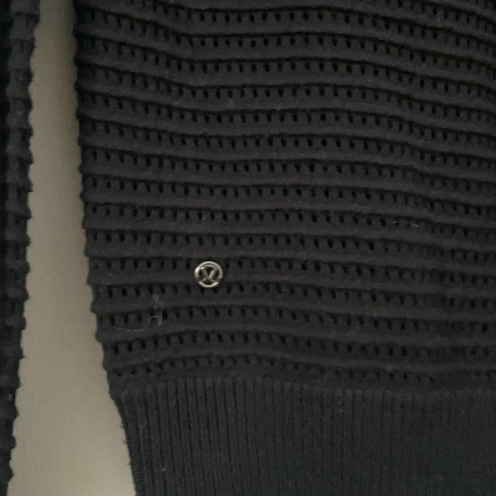 lululemon athletica lululemon black