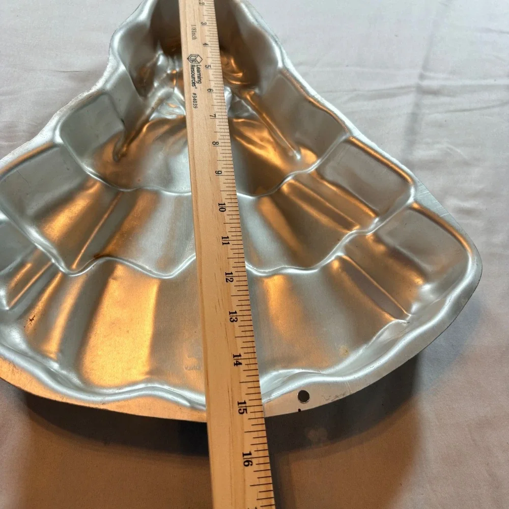 Wilton Barbie Princess Dress Cake Pan 1995 Mattel Aluminum Doll Mold 2105-3500