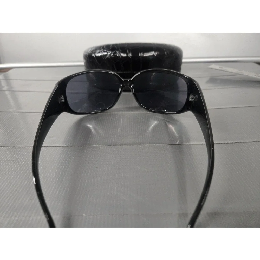 The Unbranded Brand look pictures