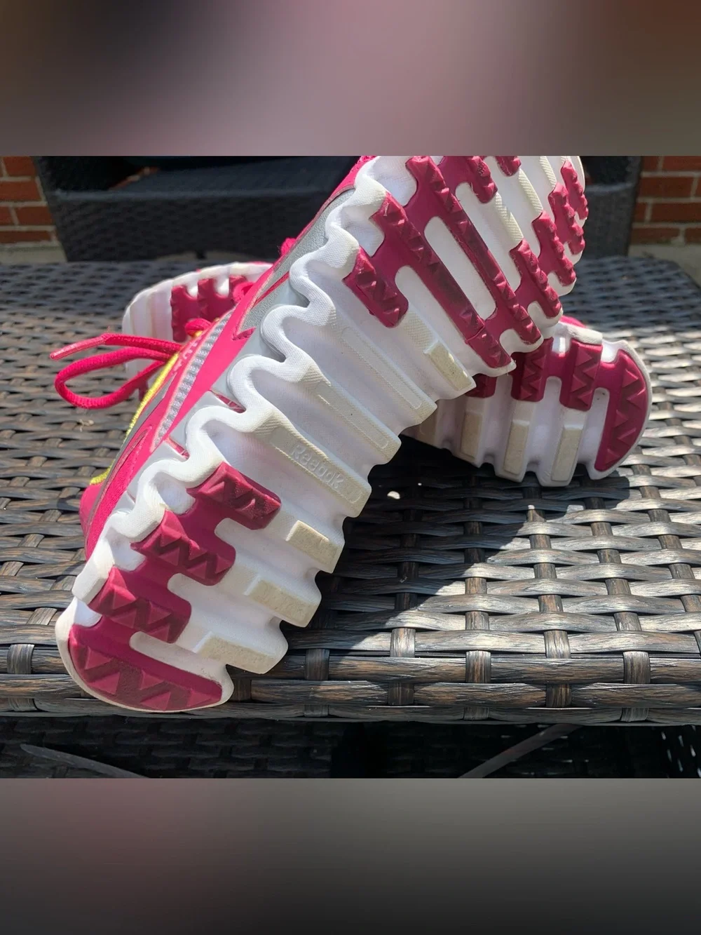 Reebok bright running