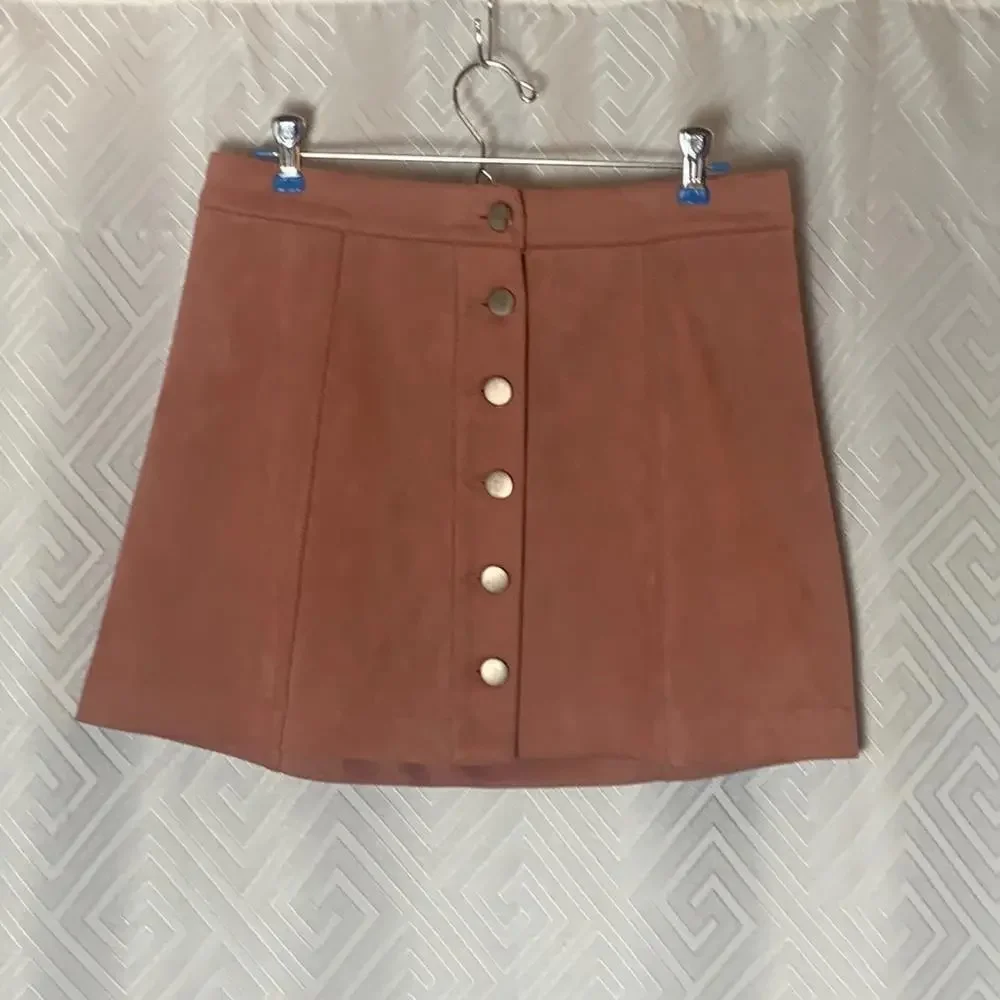 Forever 21 Faux Suede Skirt Women’s Size 6