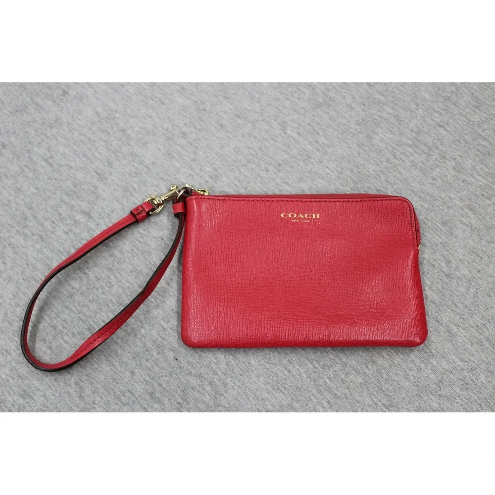 Coach zip vibrant