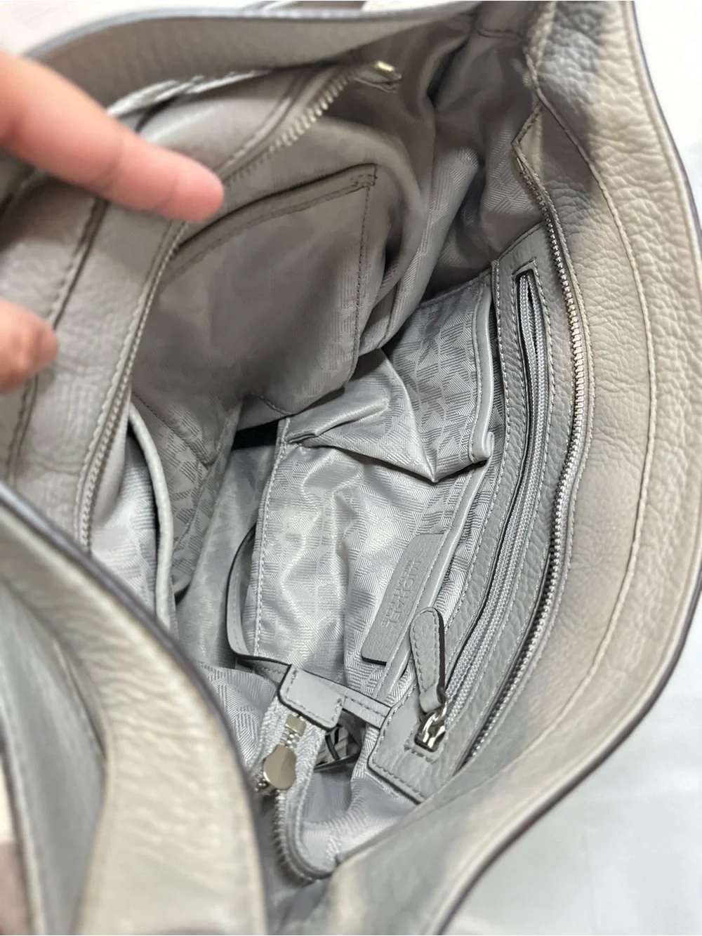Michael Kors bundle tote