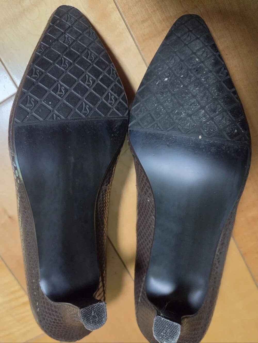 angeline vintage pointed