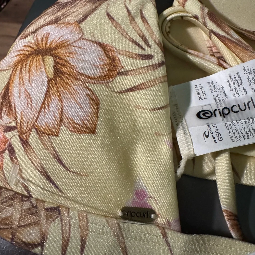 Rip Curl Floral Triangle Bikini Top in Beige, Brown & Pink