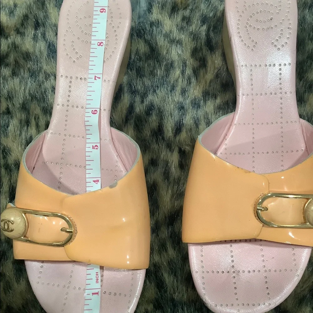CHANEL ORANGE | PINK PATENT LEATHER‎ SANDALS