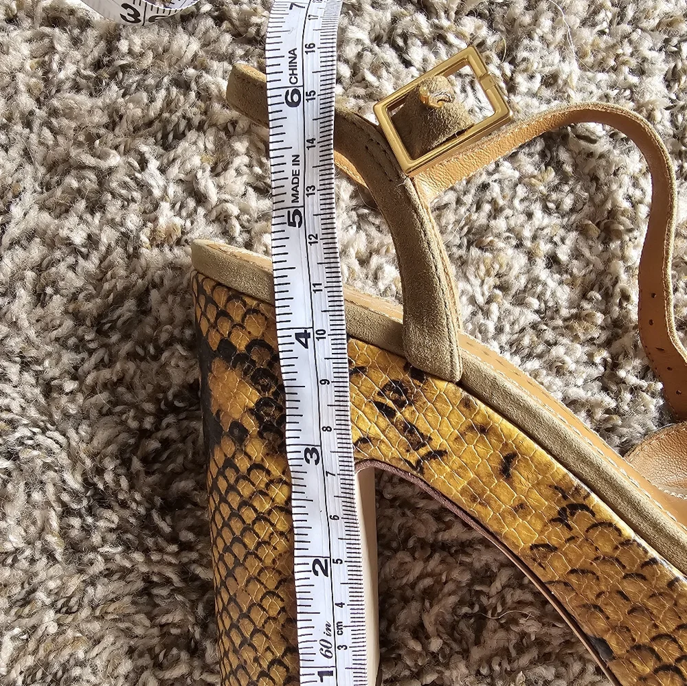 Tory Burch print are