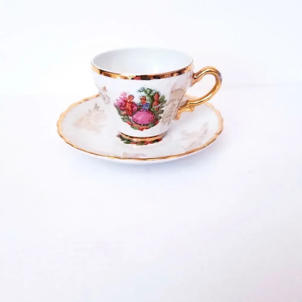 Vintage Fragonard Demitasse teacup & saucer set