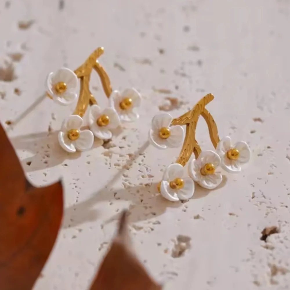 Anthropologie charming earrings