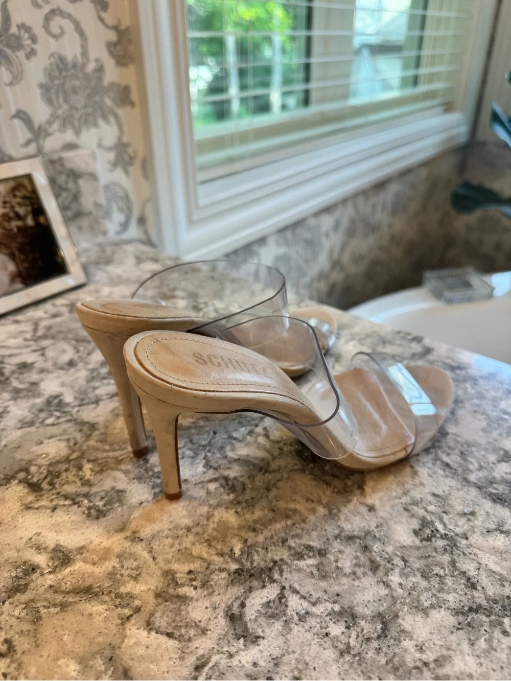 SCHUTZ elegant mule