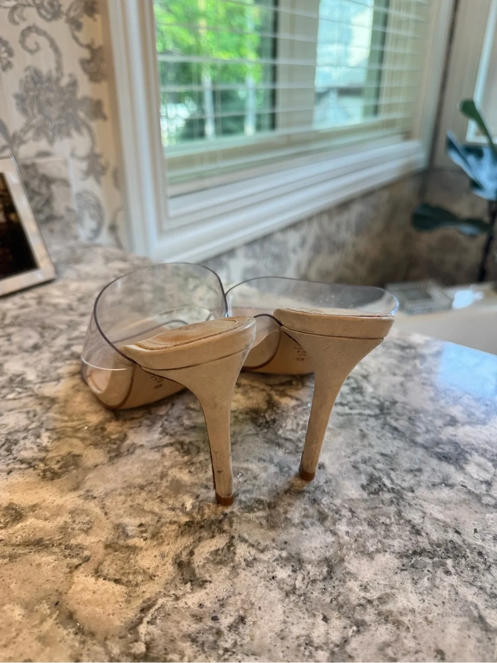 SCHUTZ elegant mule