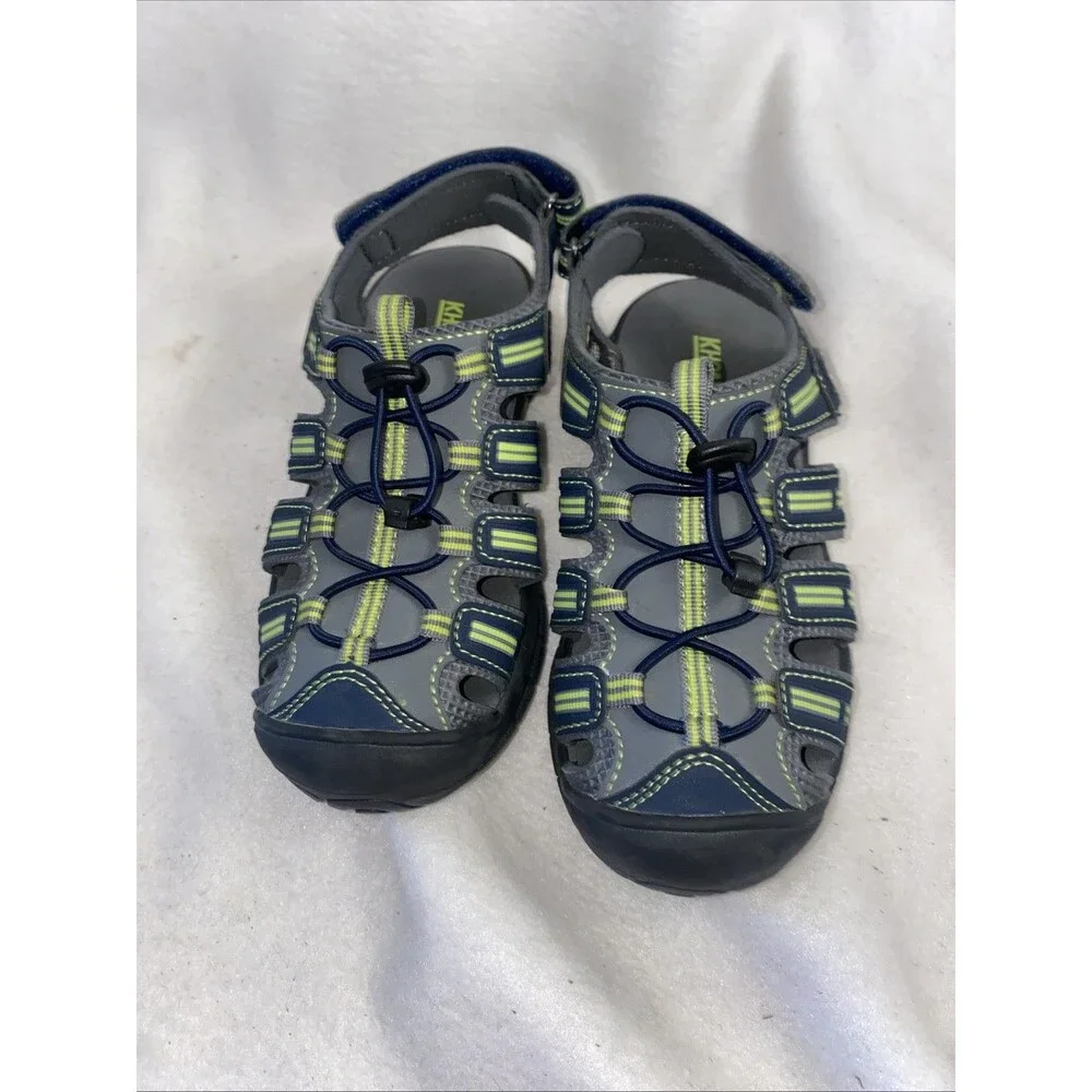 Khombu never worn