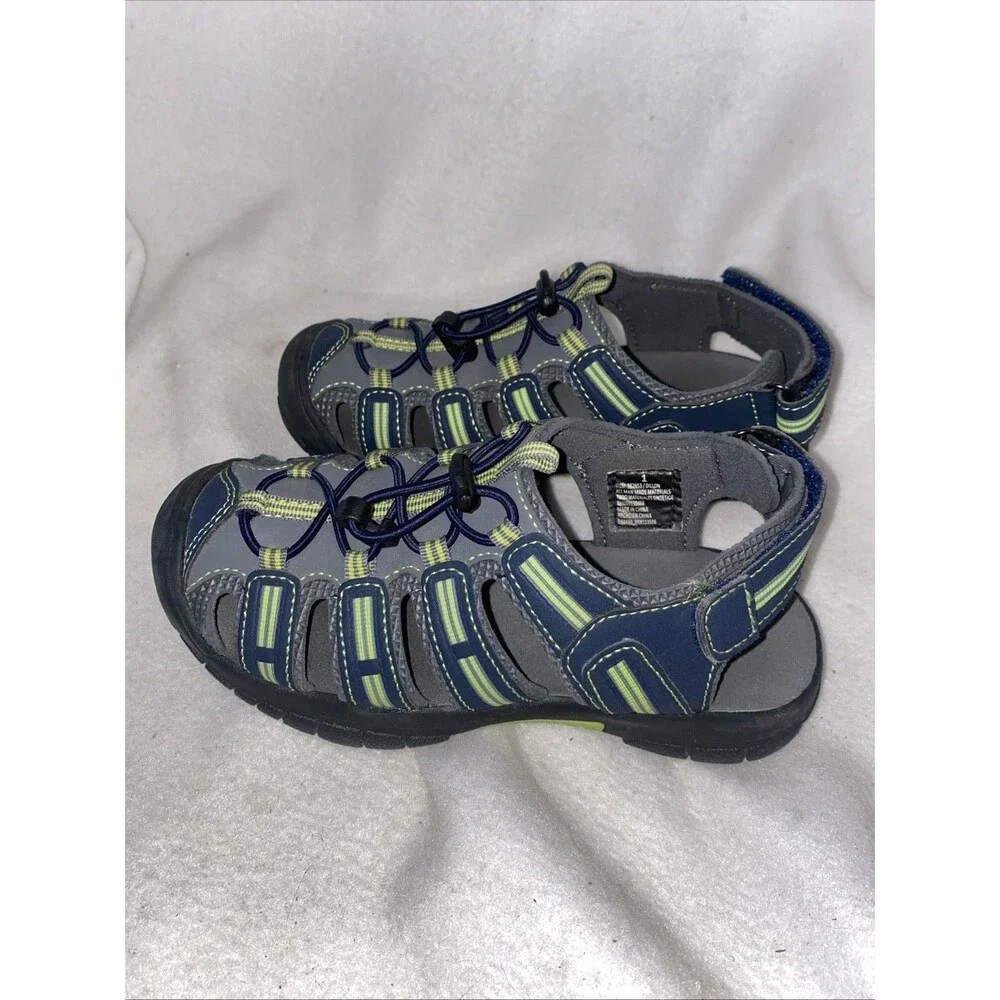 Khombu never worn