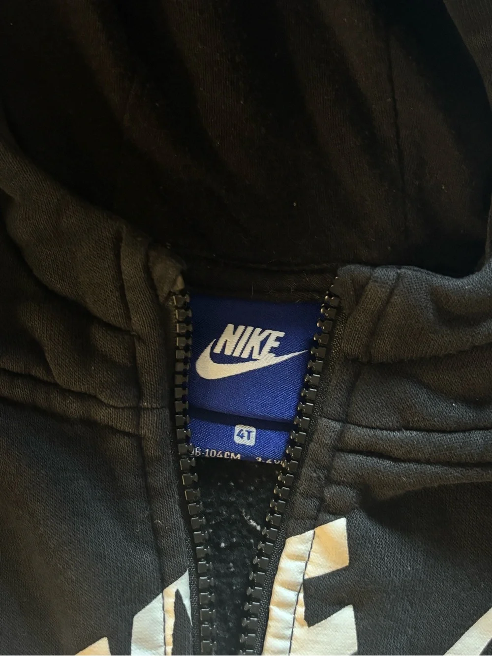 Nike hand style