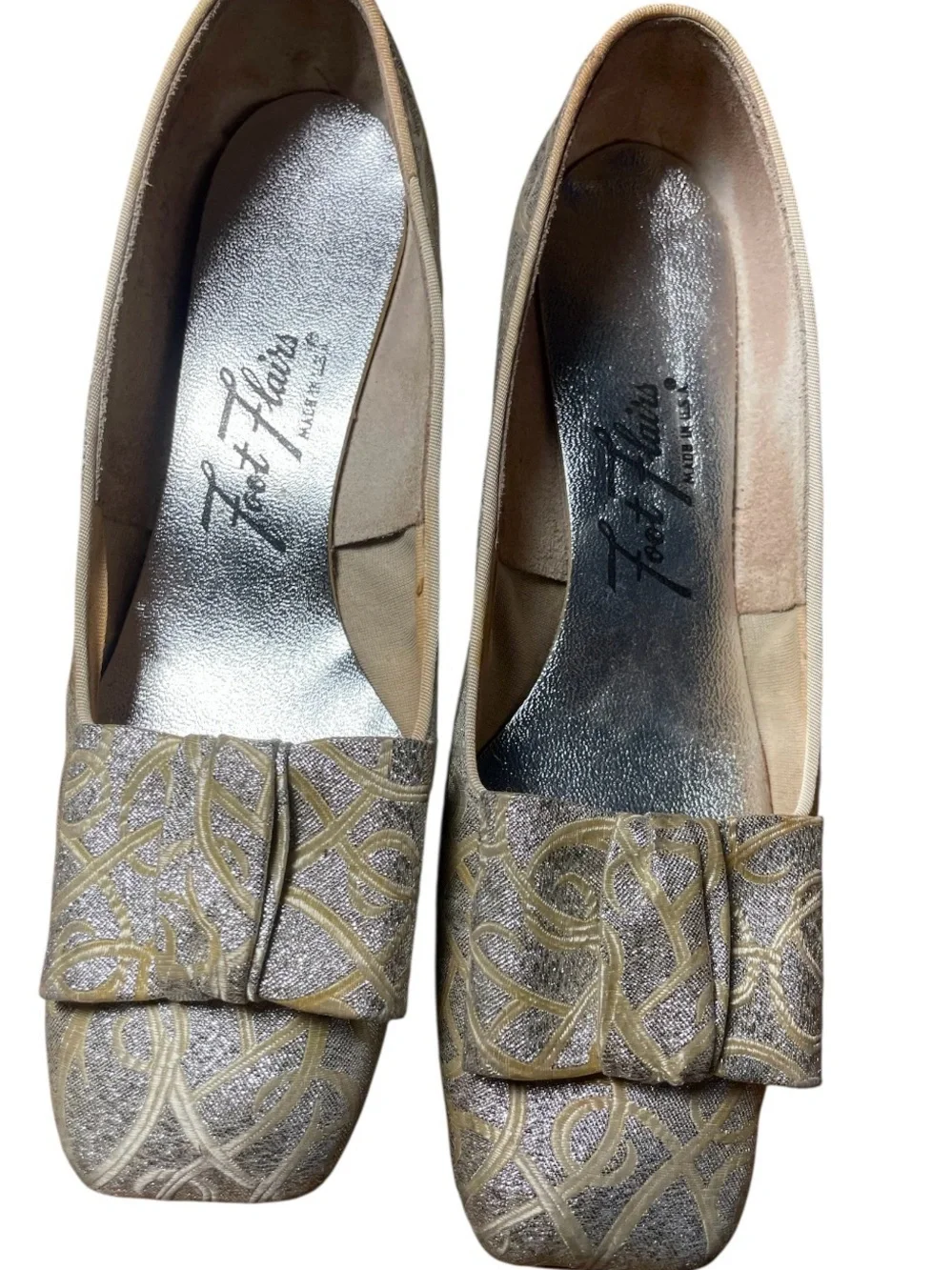 Unbranded stylish metallic