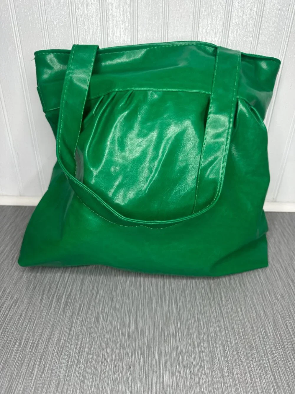 N/A green faux