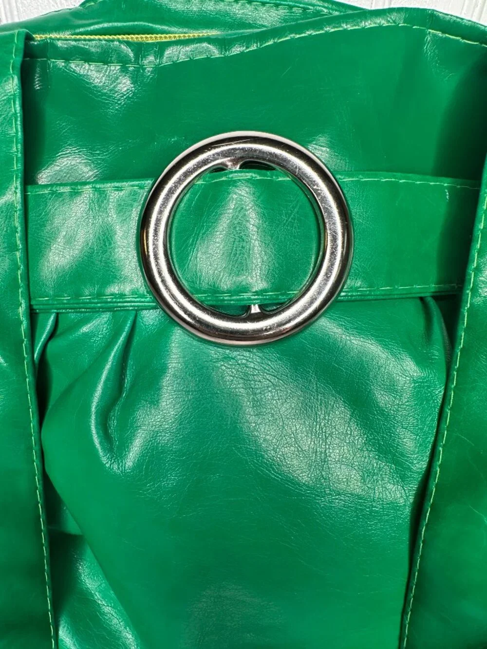 N/A green faux