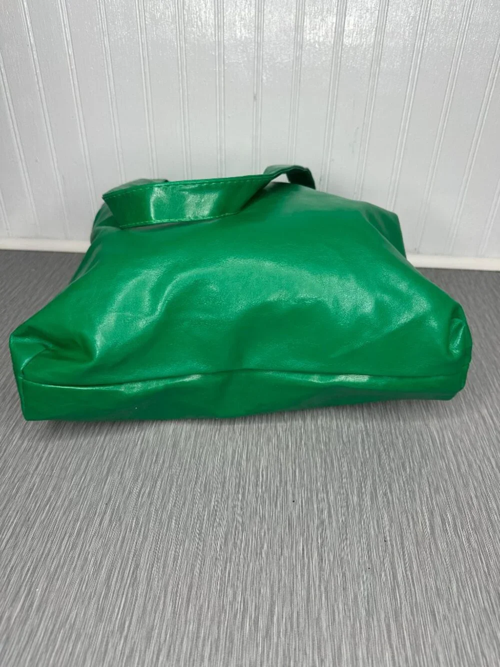 N/A green faux