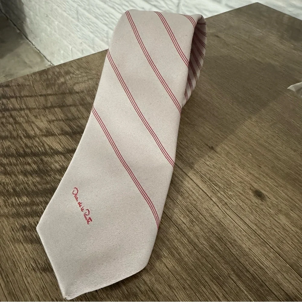 Vintage Oscar De La Renta Necktie Gray Red Burgundy Maroon Striped Tie