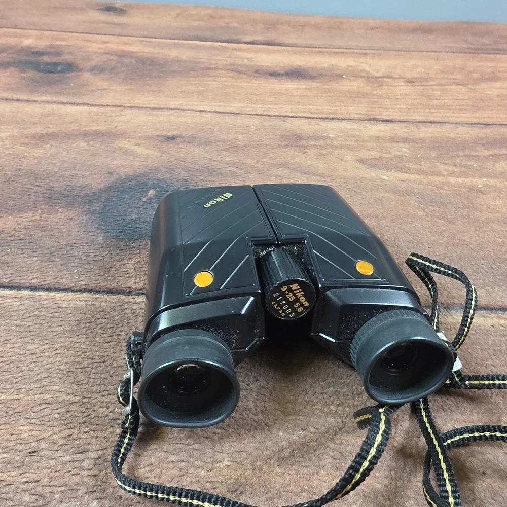 Nikon travelite ii