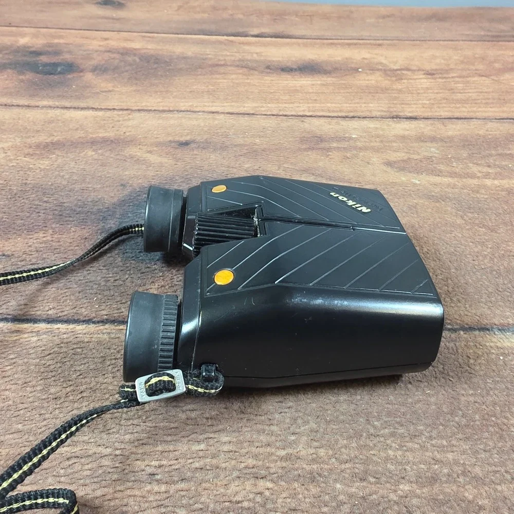 Nikon travelite ii