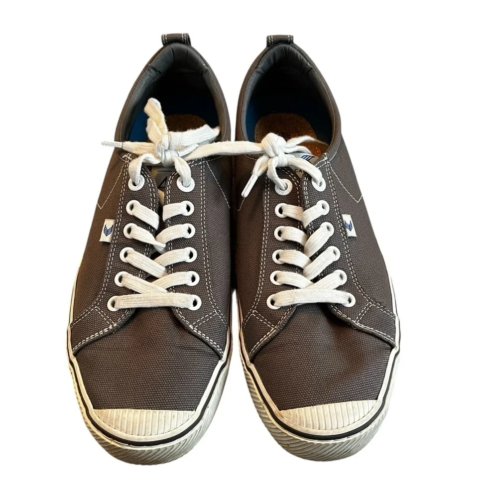 Cariuma 4Ocean Men 11 / Women 12.5 Charcoal Gray OCA Low Sneaker Limited Edition