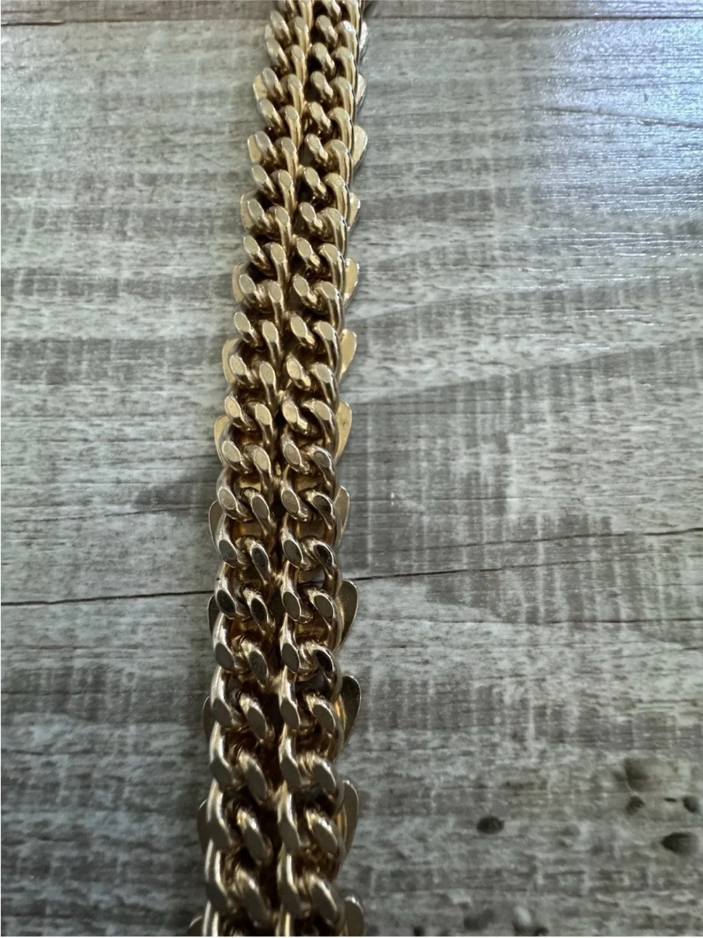 N/A elegant gold